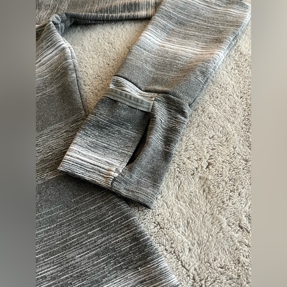 NWOT Grey Striped Marmot Women’s Hooded Base Layer - Picture 13 of 16